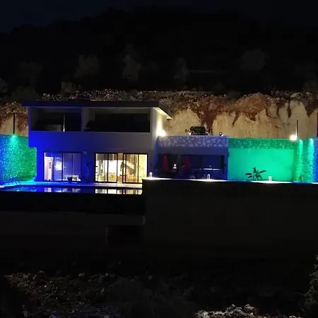 Mavi Ada Villa